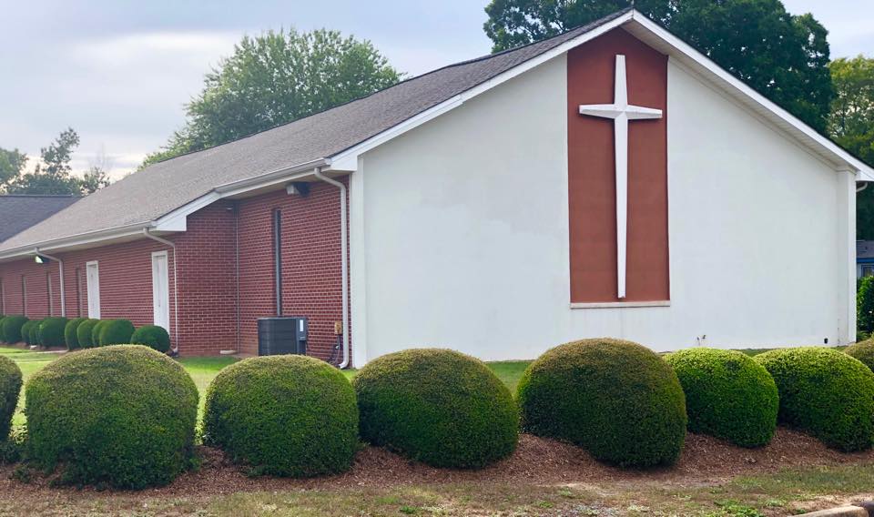 Exterior image of First Baptist Church